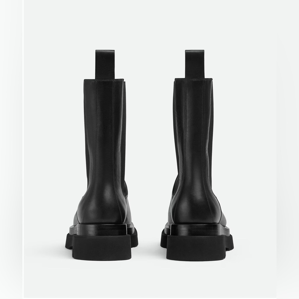 Bottega Veneta Lug Sole Chelsea Boot - Picture 5 of 12